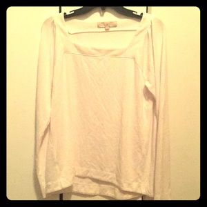 White long sleeve tee